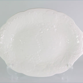 Wedgwood - Strawberry & Vine - 11 1/2