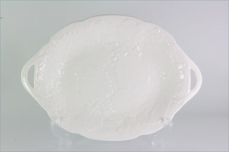 Wedgwood - Strawberry & Vine - 11 1/2" Oval Handled Tray