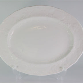 Wedgwood - Strawberry & Vine - 15 1/2