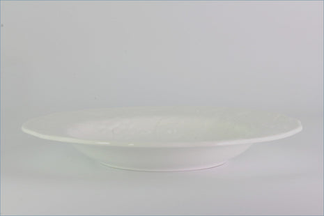Wedgwood - Strawberry & Vine - 9 1/8" Rimmed Bowl