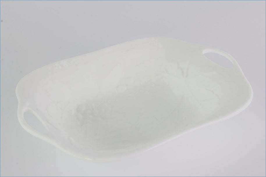 Wedgwood - Strawberry & Vine - 6 3/4" Handled Tray