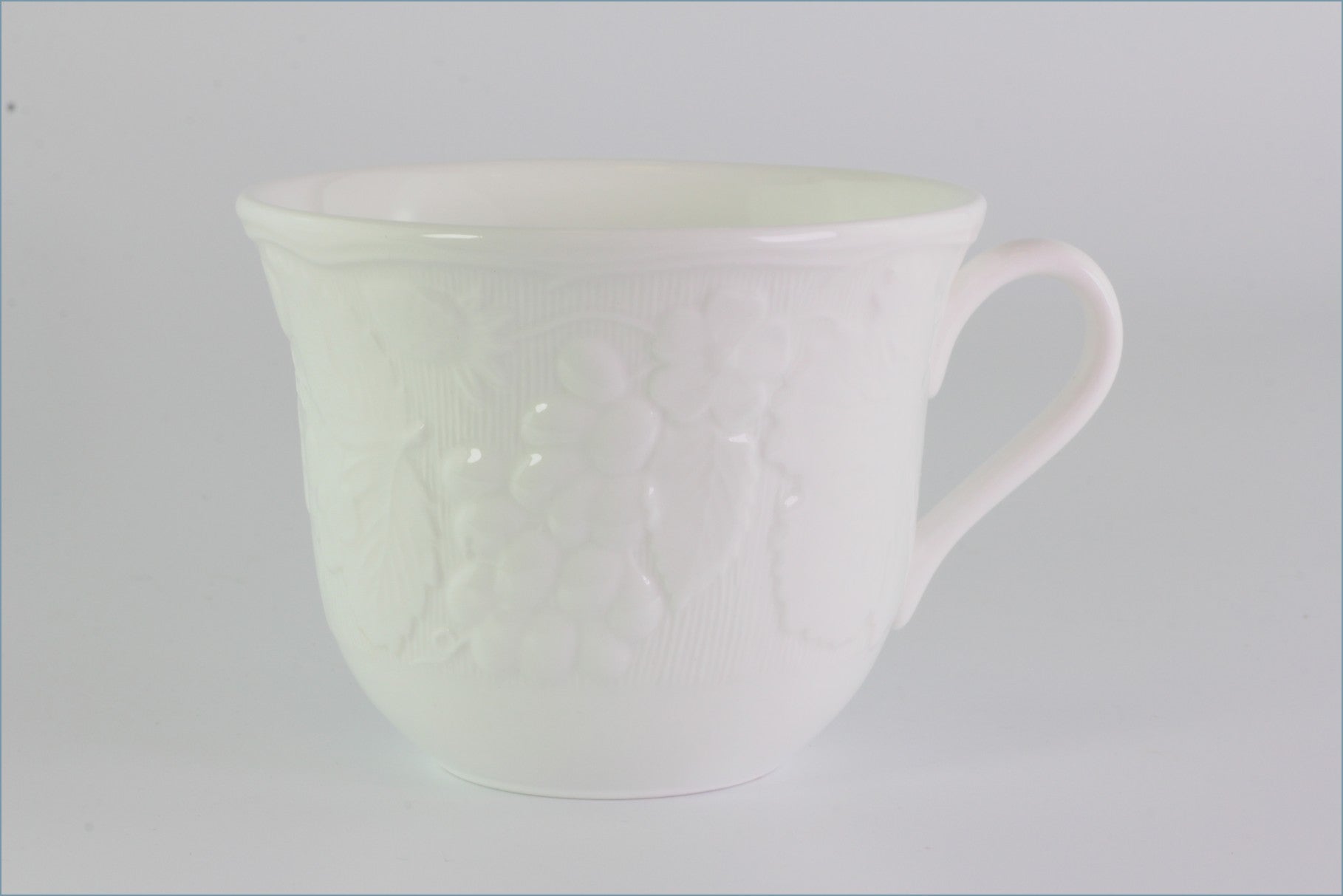 Wedgwood - Strawberry & Vine - Teacup