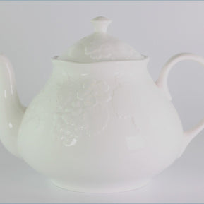 Wedgwood - Strawberry & Vine - Teapot