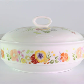 Wedgwood - Summer Bouquet - Lidded Vegetable Dish
