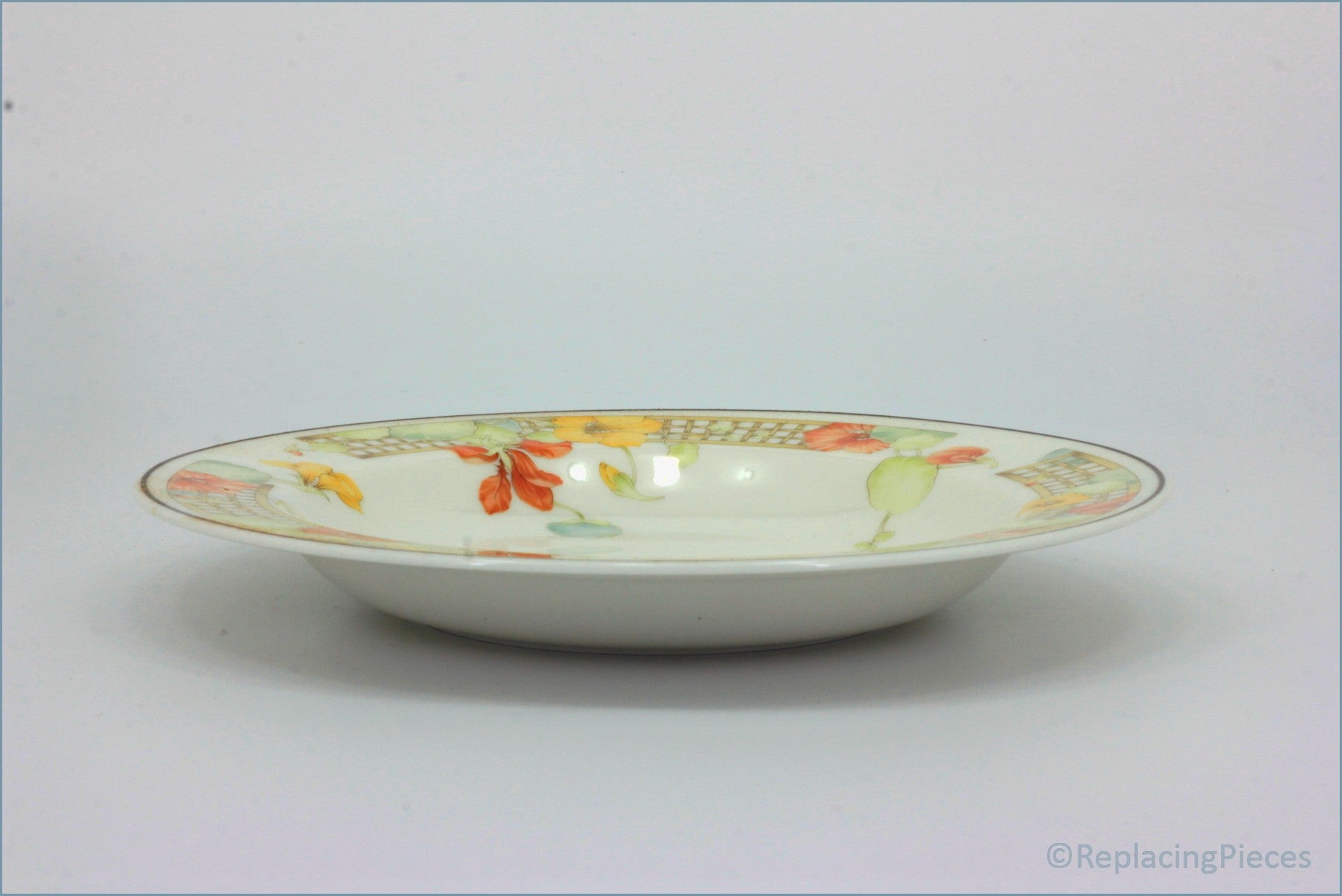 Wedgwood - Trellis Flower - 9 1/4