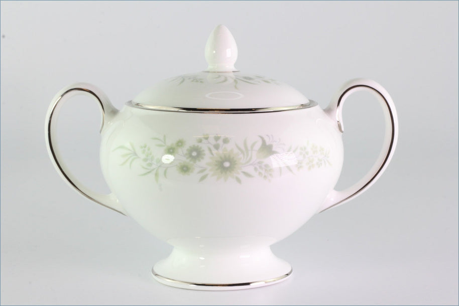 Wedgwood - Westbury (R4410) - Lidded Sugar Bowl