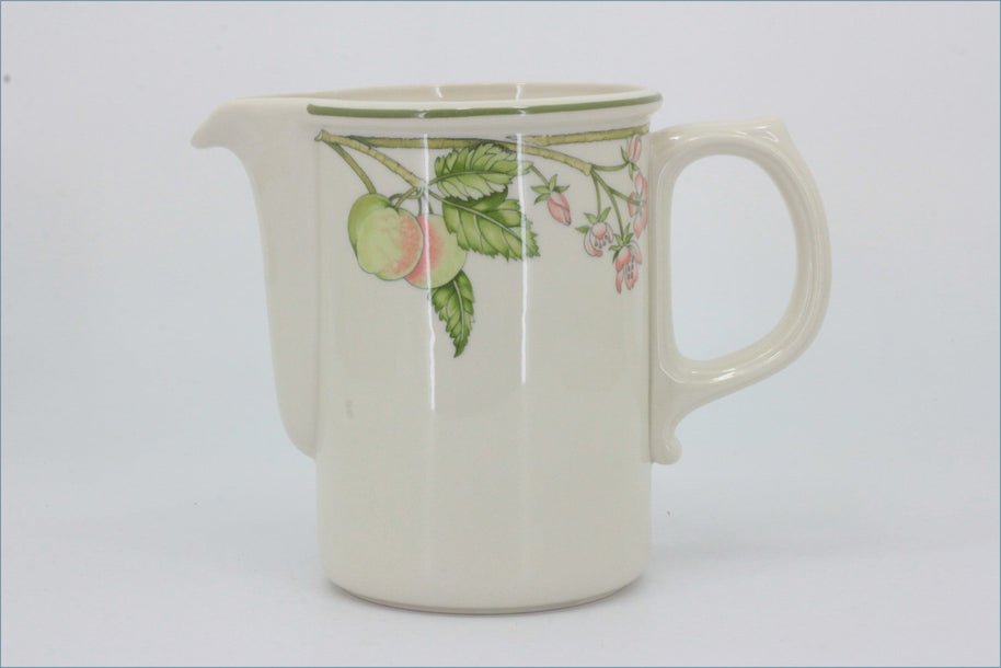 Wedgwood - Wild Apple - 1 1/4 Pint Jug
