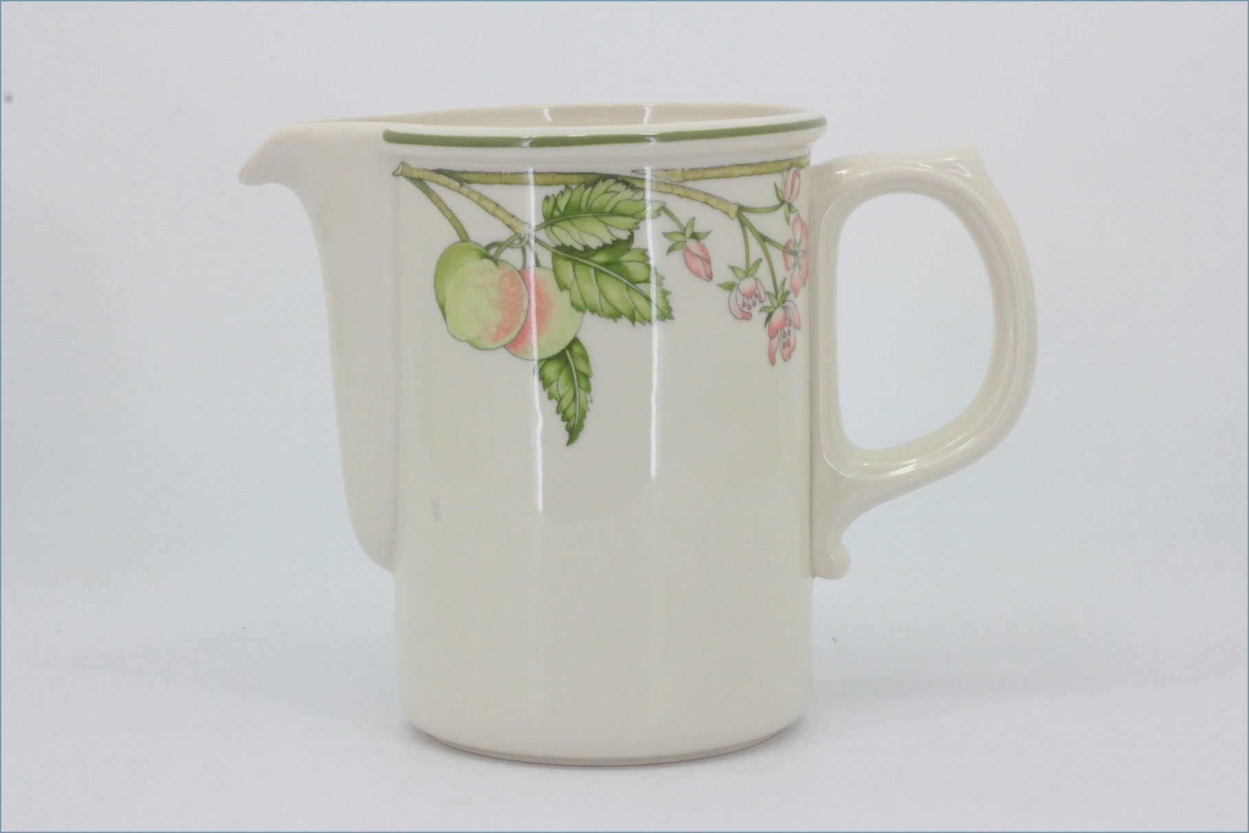 Wedgwood - Wild Apple - 1 1/4 Pint Jug