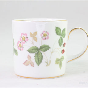 Wedgwood - Wild Strawberry - Coffee Can