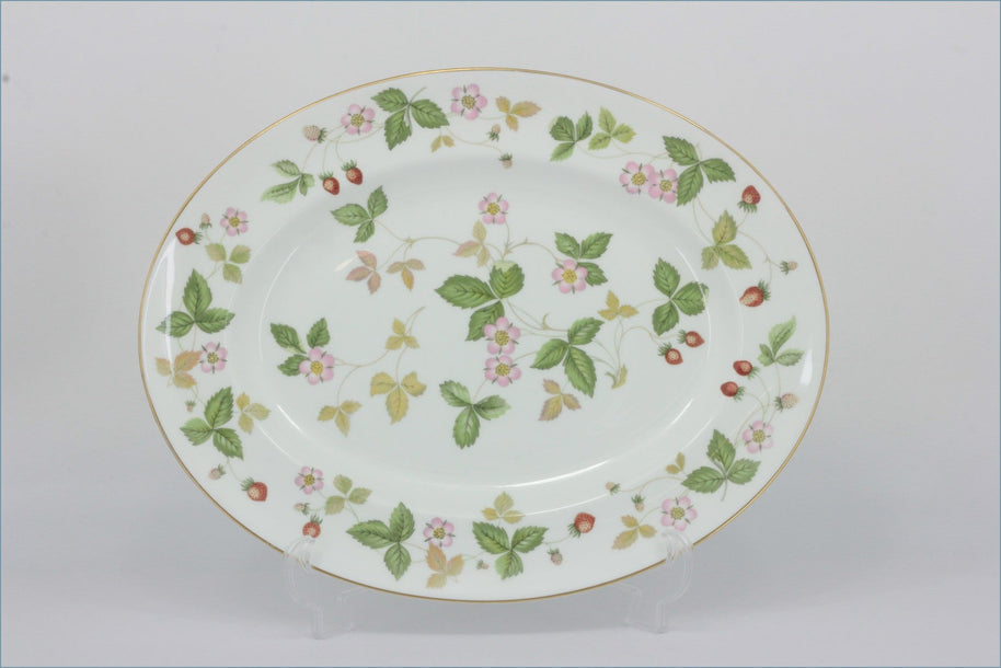 Wedgwood - Wild Strawberry - 14 1/8" Oval Platter