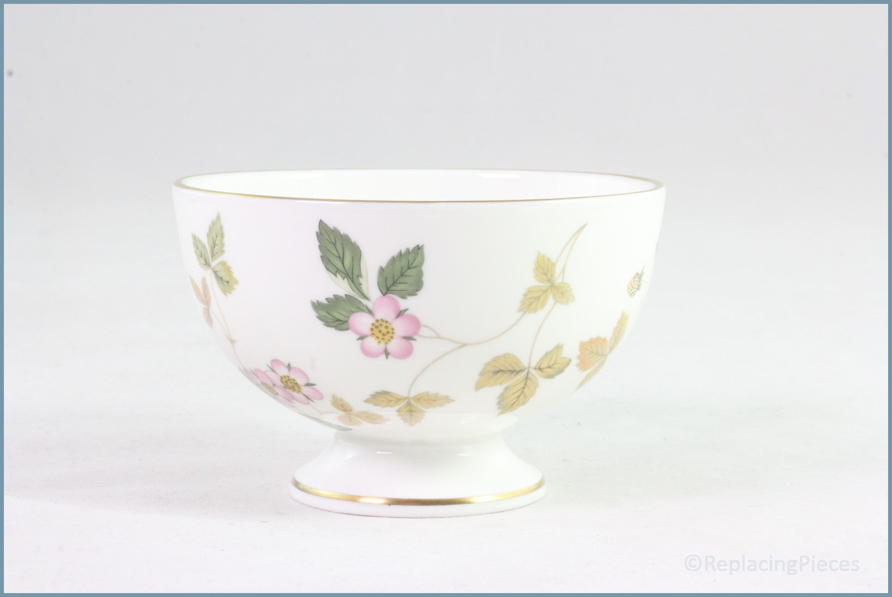 Wedgwood - Wild Strawberry - Sugar Bowl (Coffee)