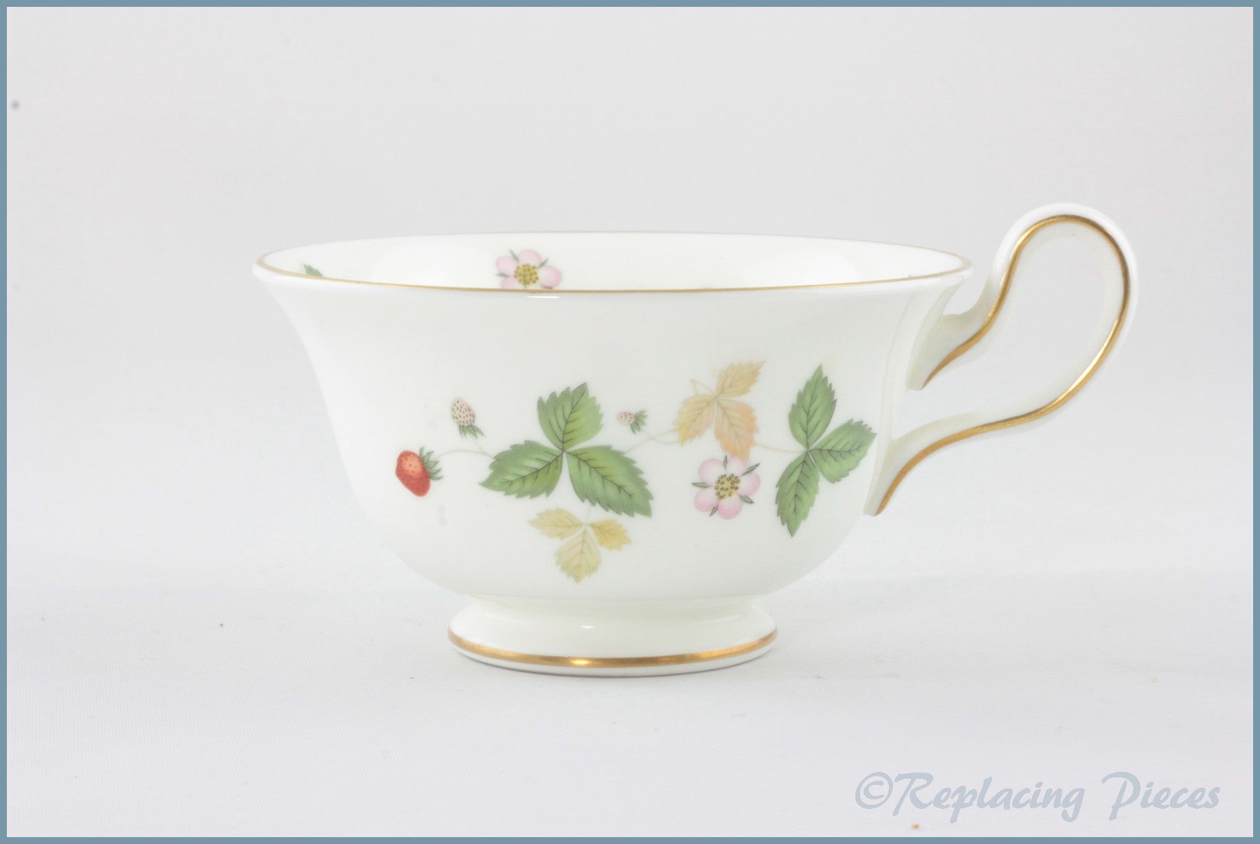 Wedgwood - Wild Strawberry - Teacup (Peony Shape)
