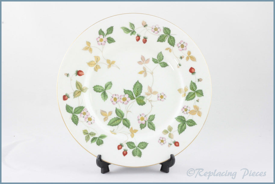 Wedgwood - Wild Strawberry - 9" Luncheon Plate
