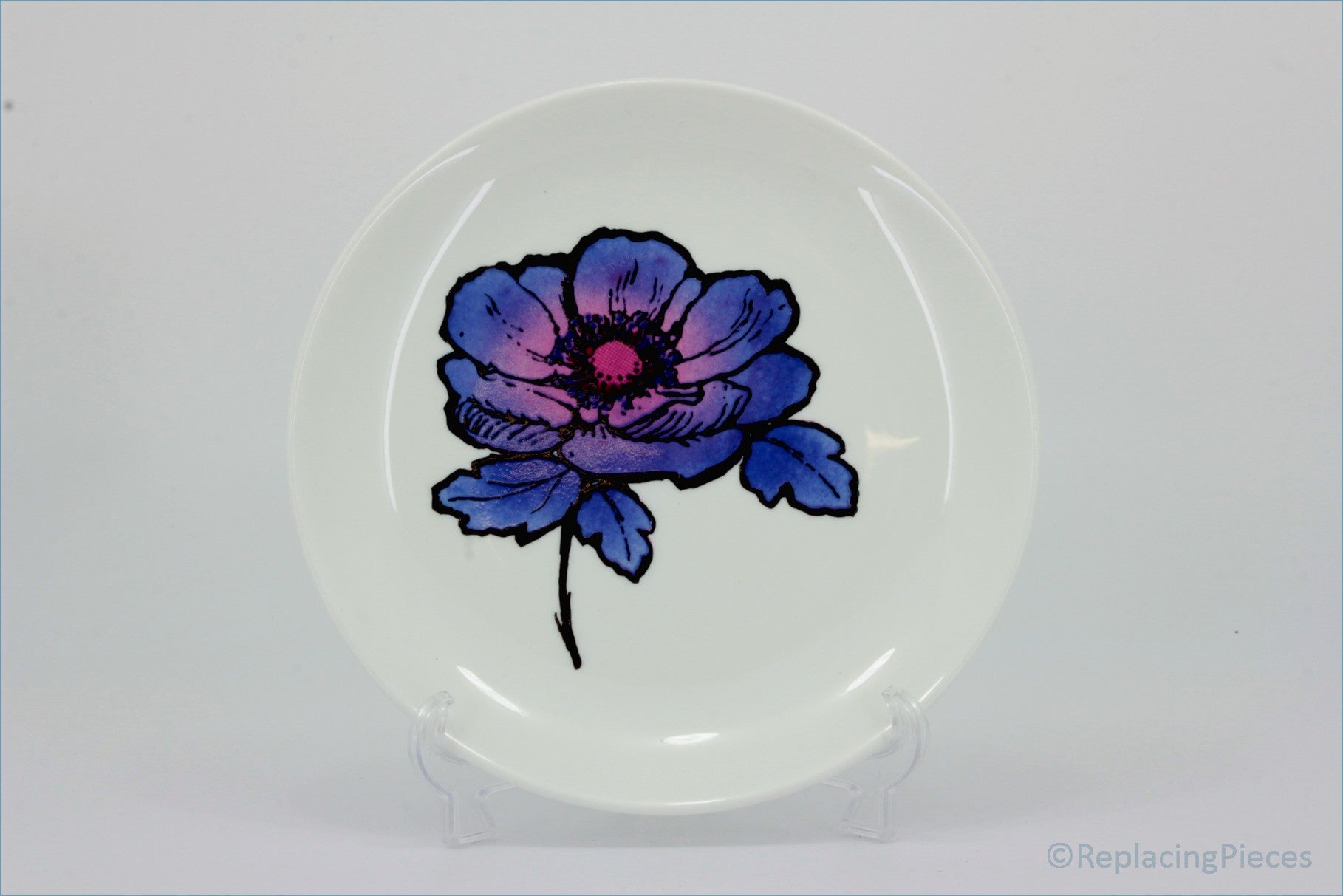 Wedgwood - Blue Anemone - 6 3/4