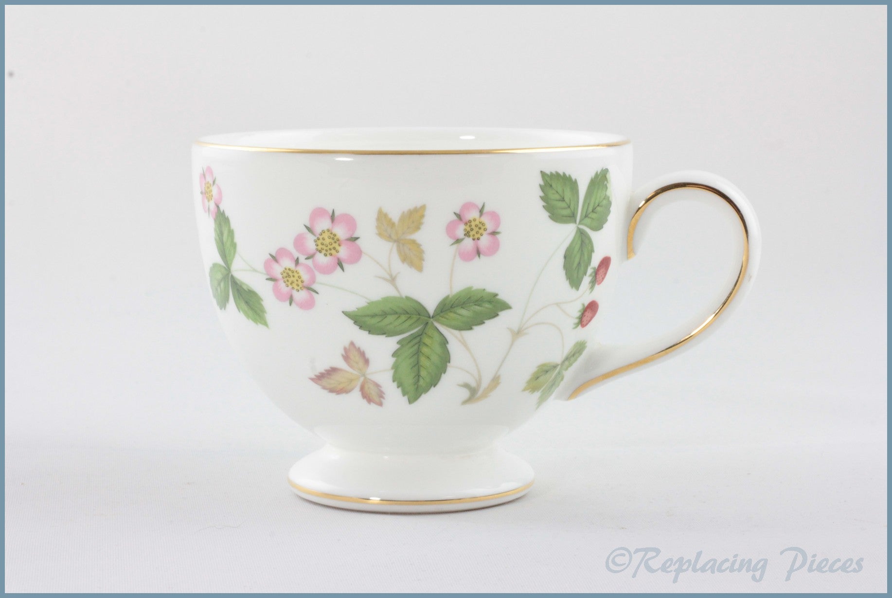 Wedgwood - Wild Strawberry - Teacup (Leigh Shape)