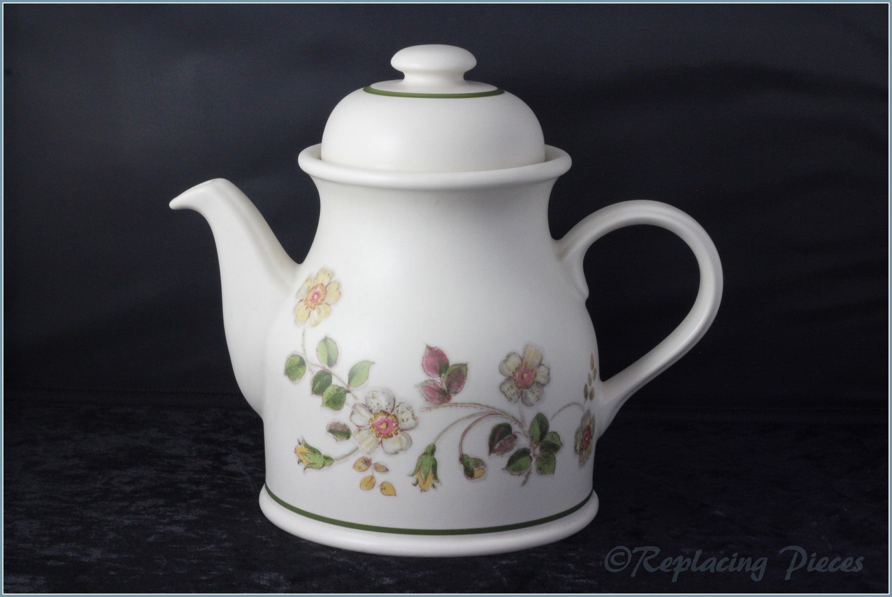 Marks & Spencer - Autumn Leaves - Beverage Pot (large)