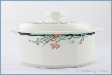Royal Doulton - Juno - 2 1/2 Pint Casserole Dish