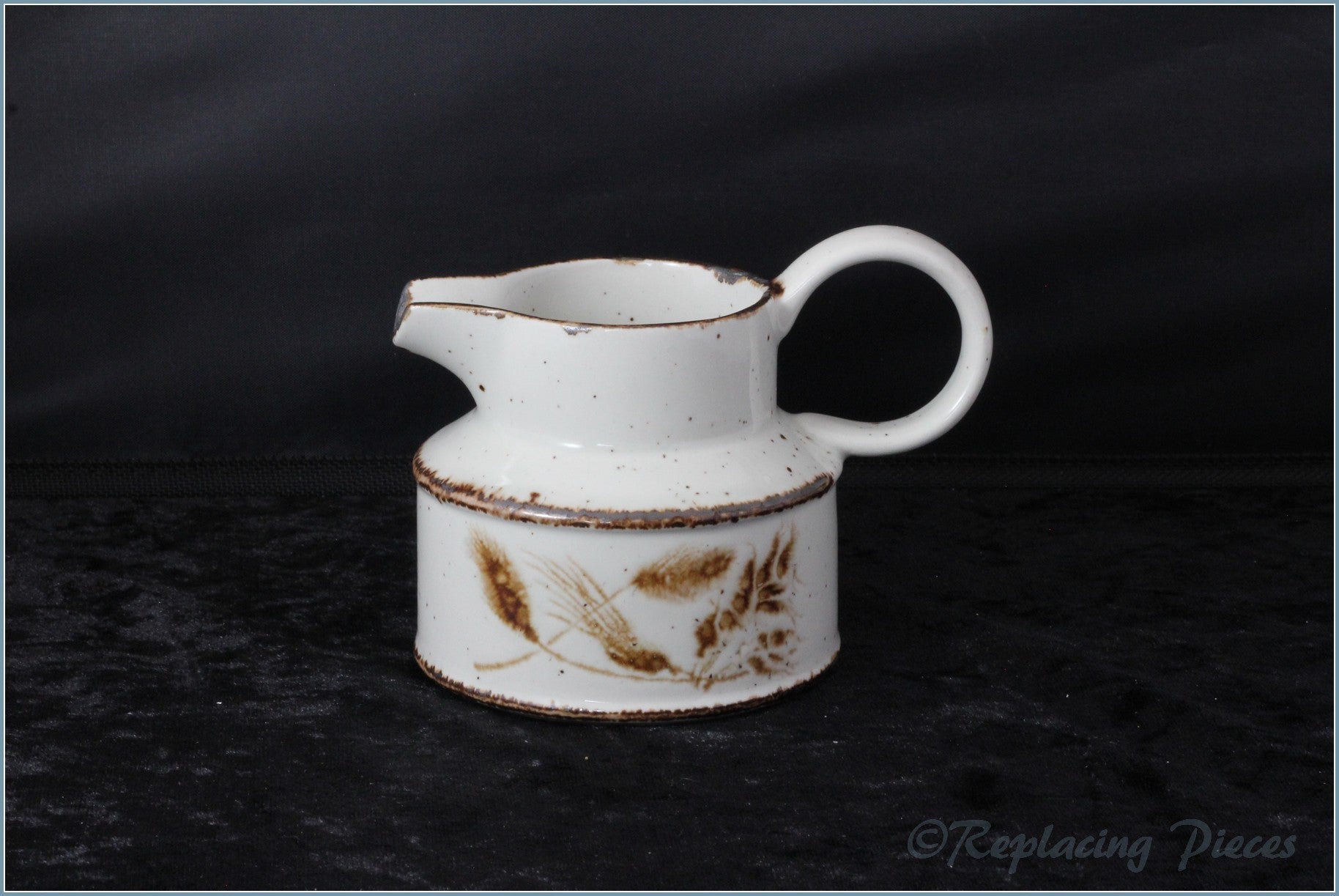 Midwinter - Wild Oats - 1/4 Pint Cream Jug