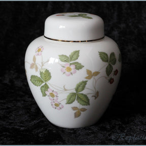 Wedgwood - Wild Strawberry - Ginger Jar (small)