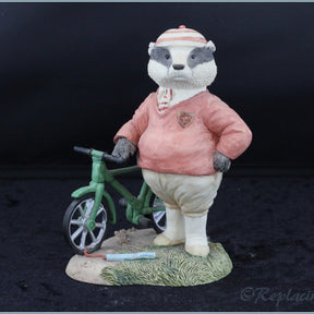 Villeroy & Boch - Foxwood Tales Figurines - No.6 Mr Gruffey