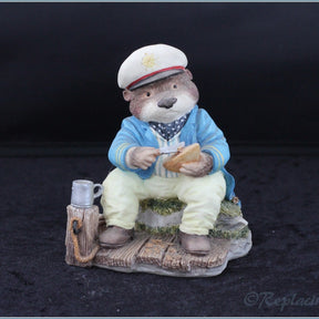 Villeroy & Boch - Foxwood Tales Figurines - No.7 Captain Otter