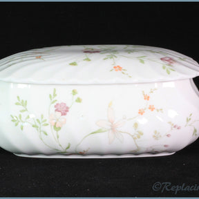 Wedgwood - Campion - Oblong Lidded Box