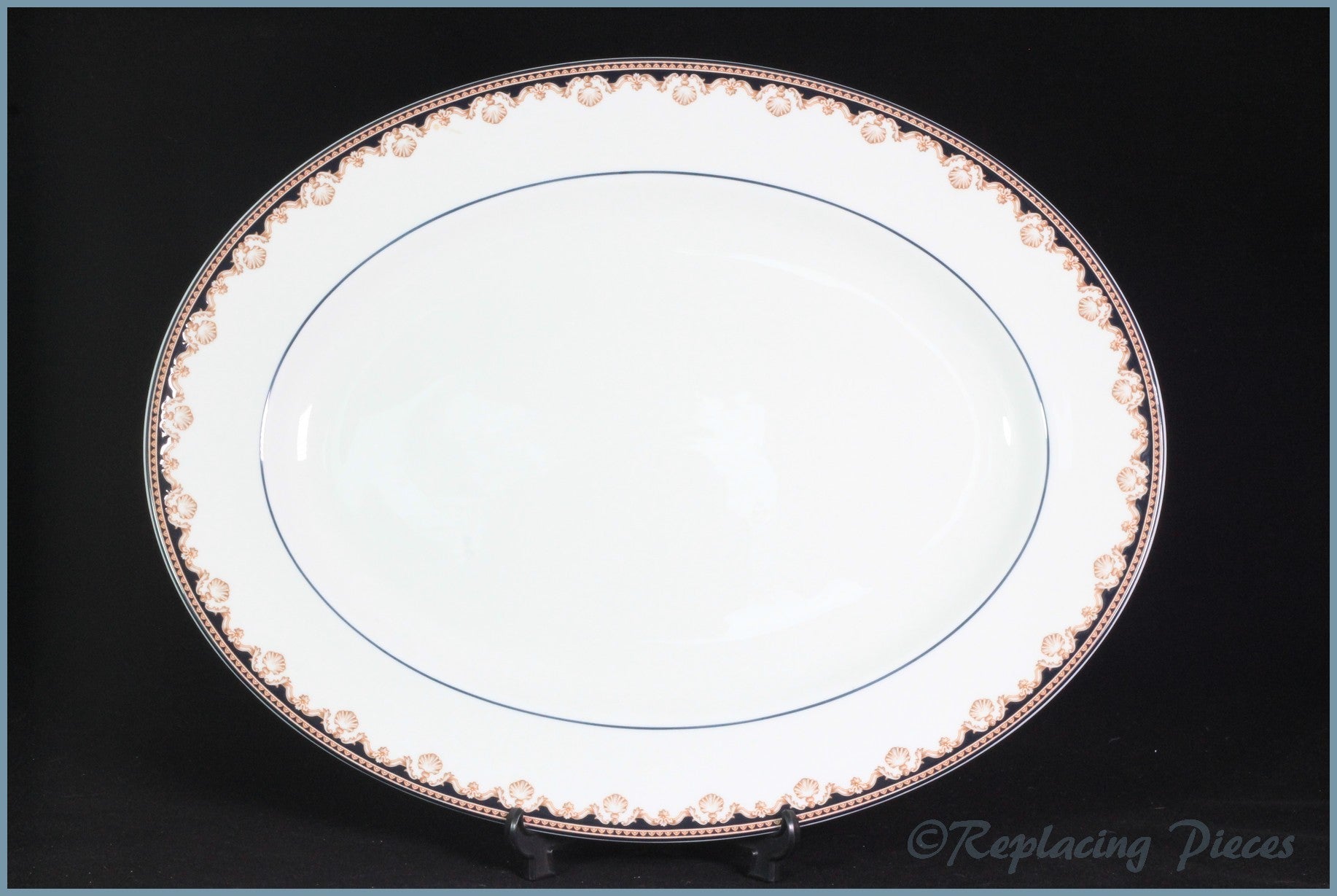 Wedgwood - Medici (R4588) - 15 1/2