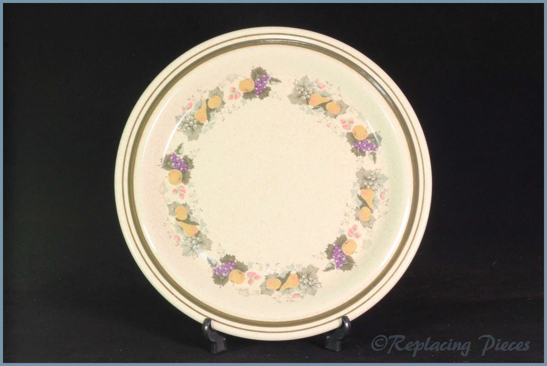 Royal Doulton - Harvest Garland (Old Style) - 9 5/8