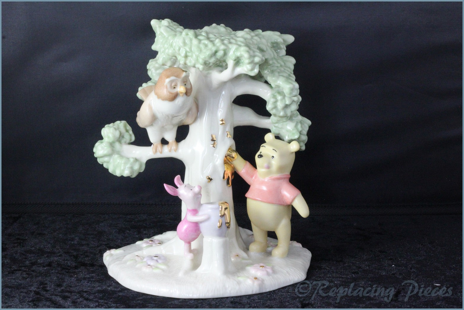 Lenox - Winnie The Pooh - Poohs Picnic Candlesticks (Pair)