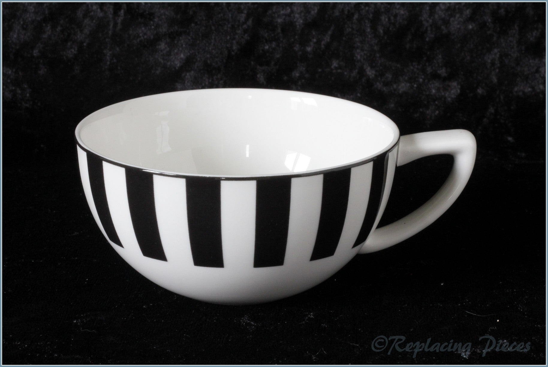 Marks & Spencer - Ruby - Teacup