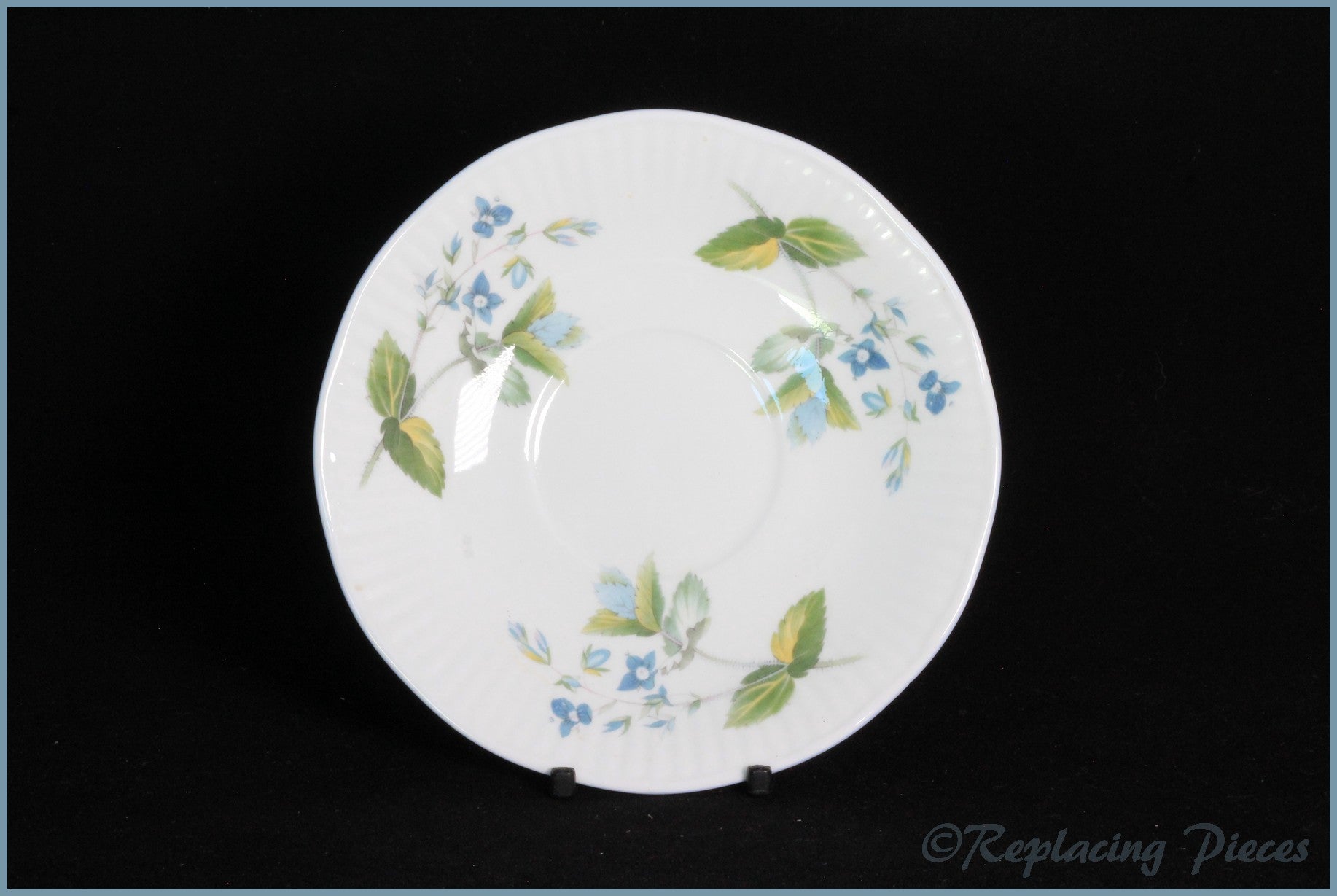 Queens - Unknown 1 - Tea Saucer