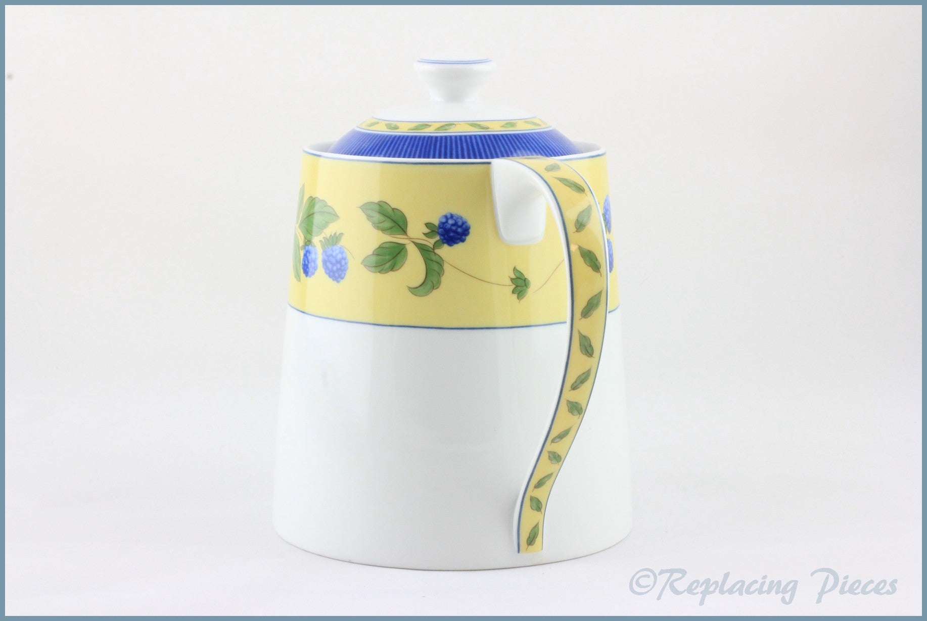 Marks & Spencer - Blackberries - 2 Pint Teapot