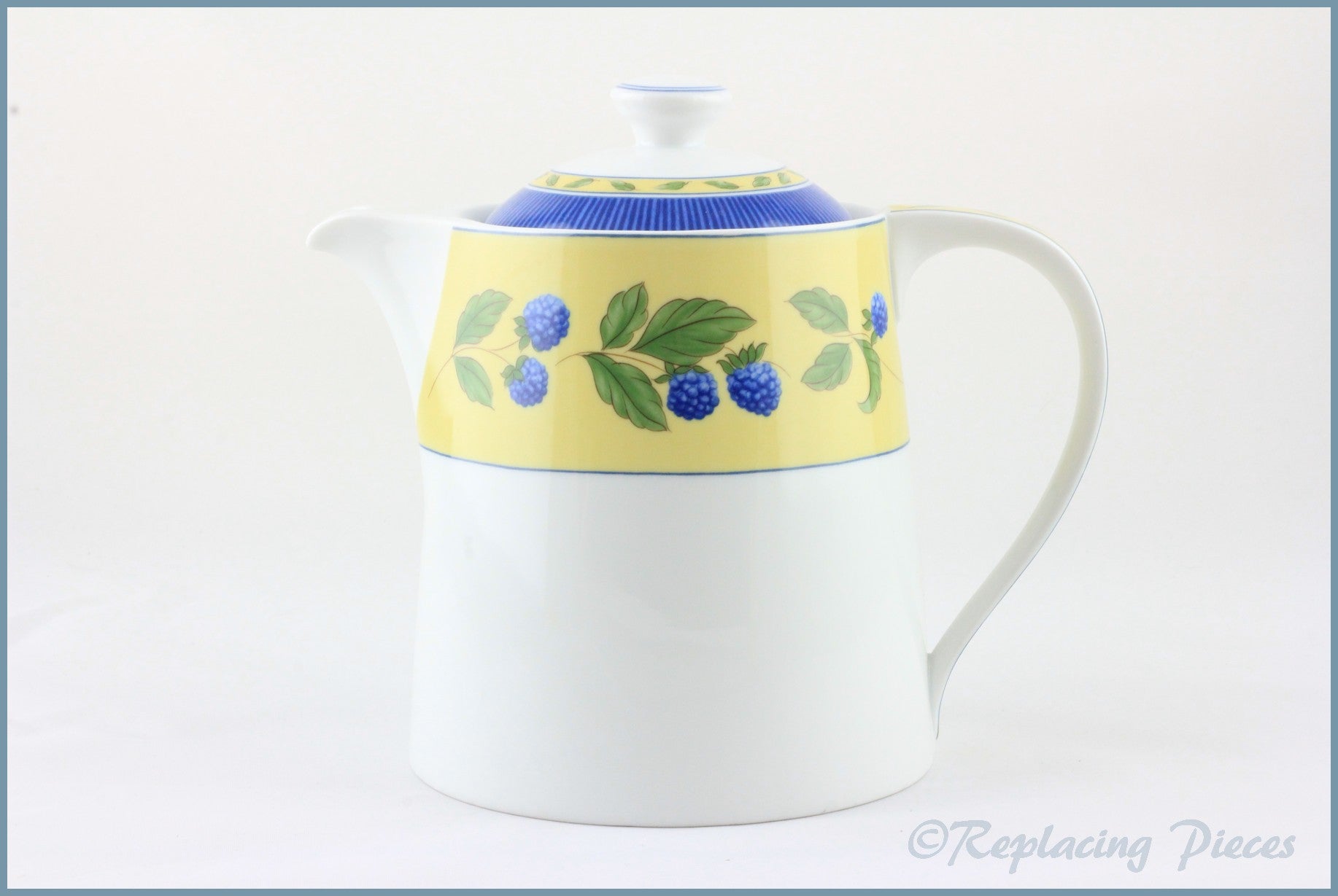 Marks & Spencer - Blackberries - 2 Pint Teapot