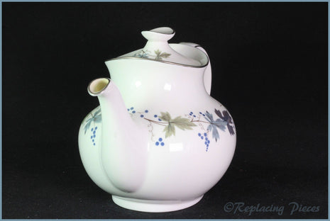 Royal Doulton - Burgundy (TC1001) - 2 Pint Teapot