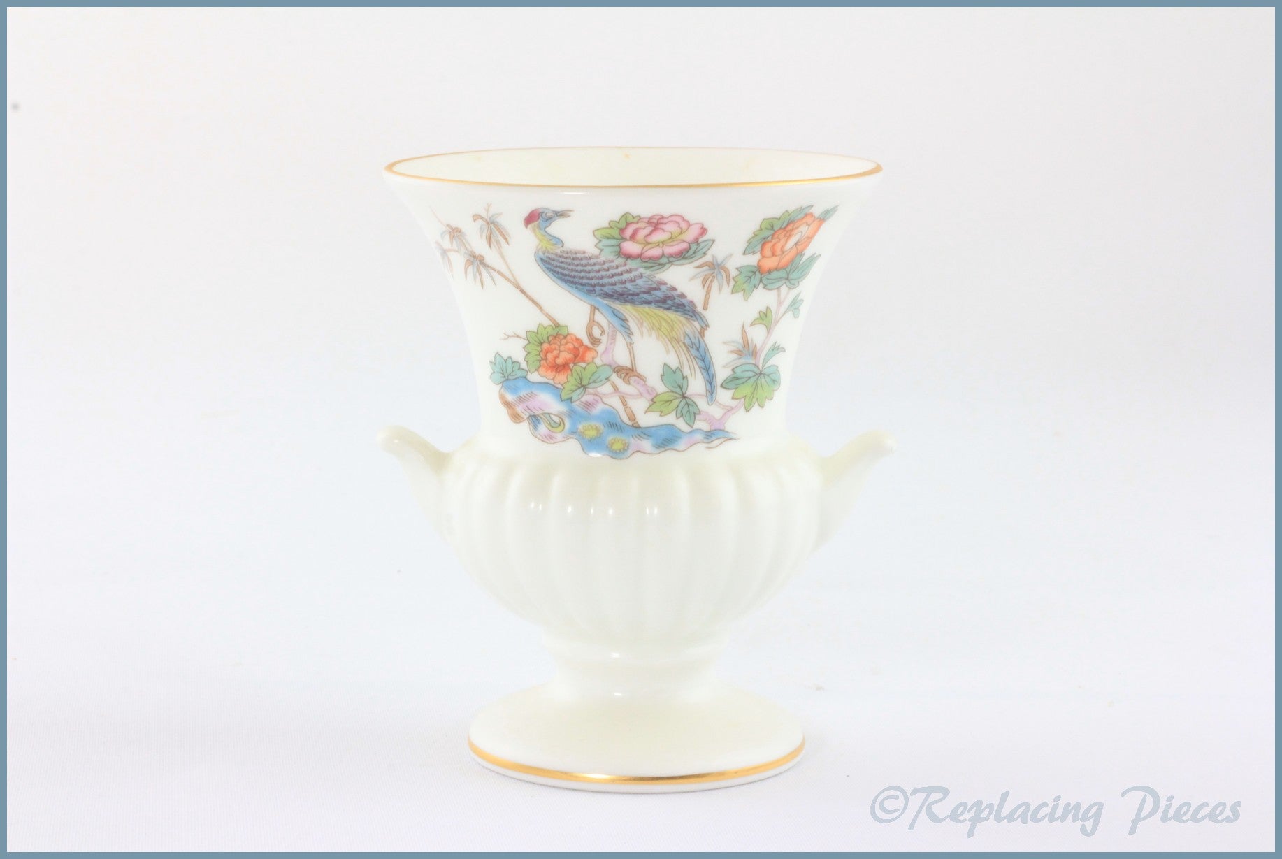 Wedgwood - Kutani Crane (Gold Edge) - Urn Vase 