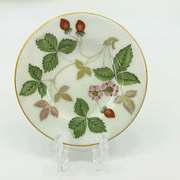 Wedgwood - Wild Strawberry - Miniature Plate