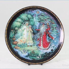 Bradford Exchange (Kholui Art Studios) - The Legend Of The Snow Maiden - The Snow Maiden With Spring And Winter (no.8)