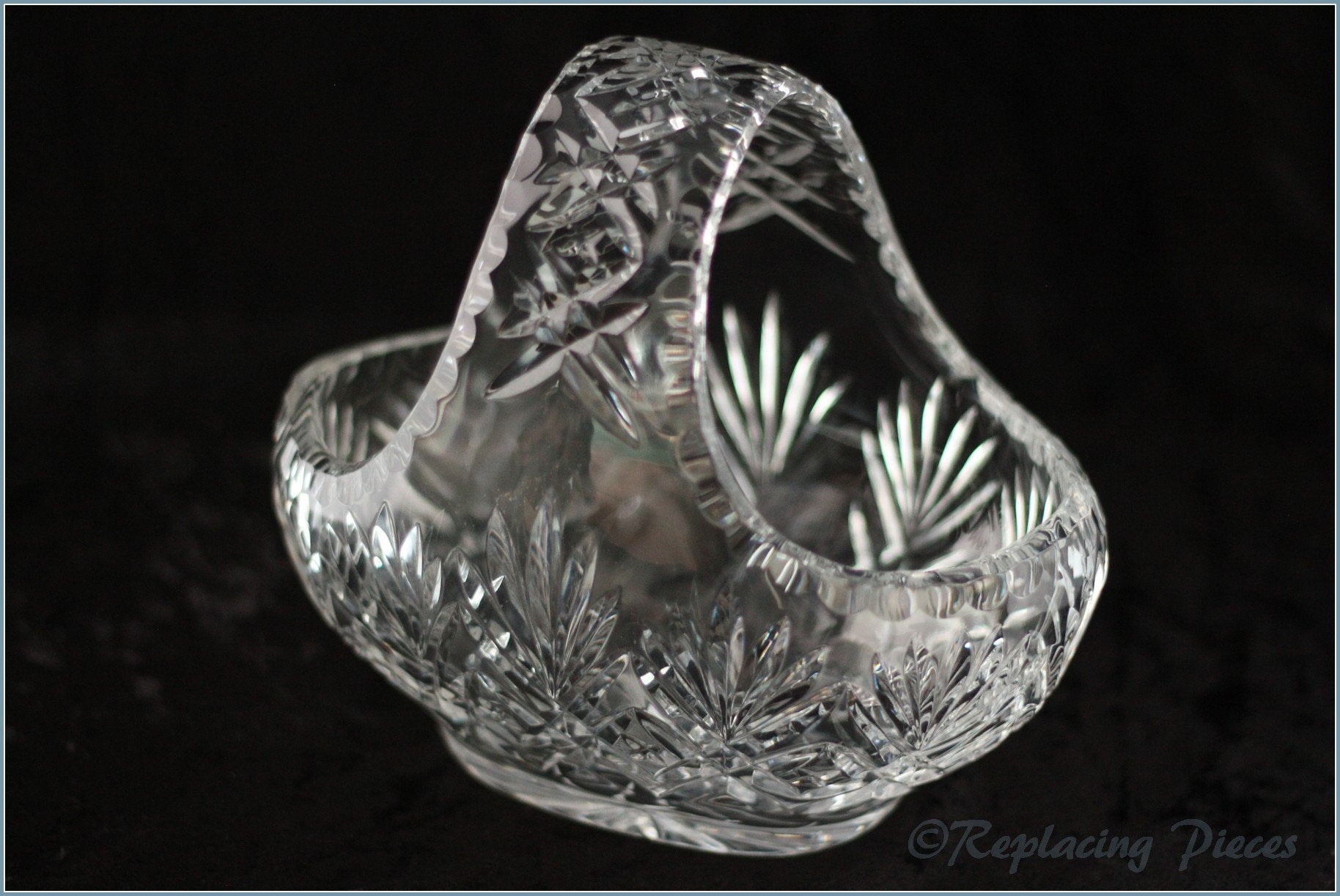(RDU1) Royal Doulton - Basket