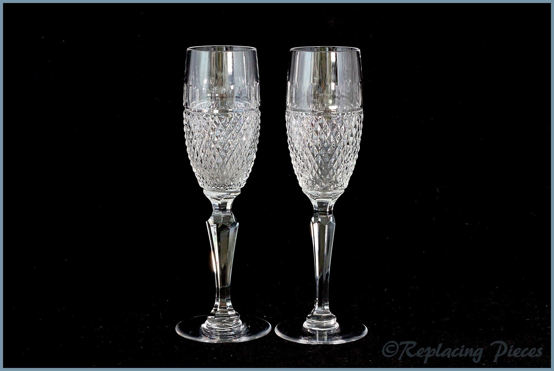 (DU1) Dartington - Hall Collection - Pair Of Champagne Flutes