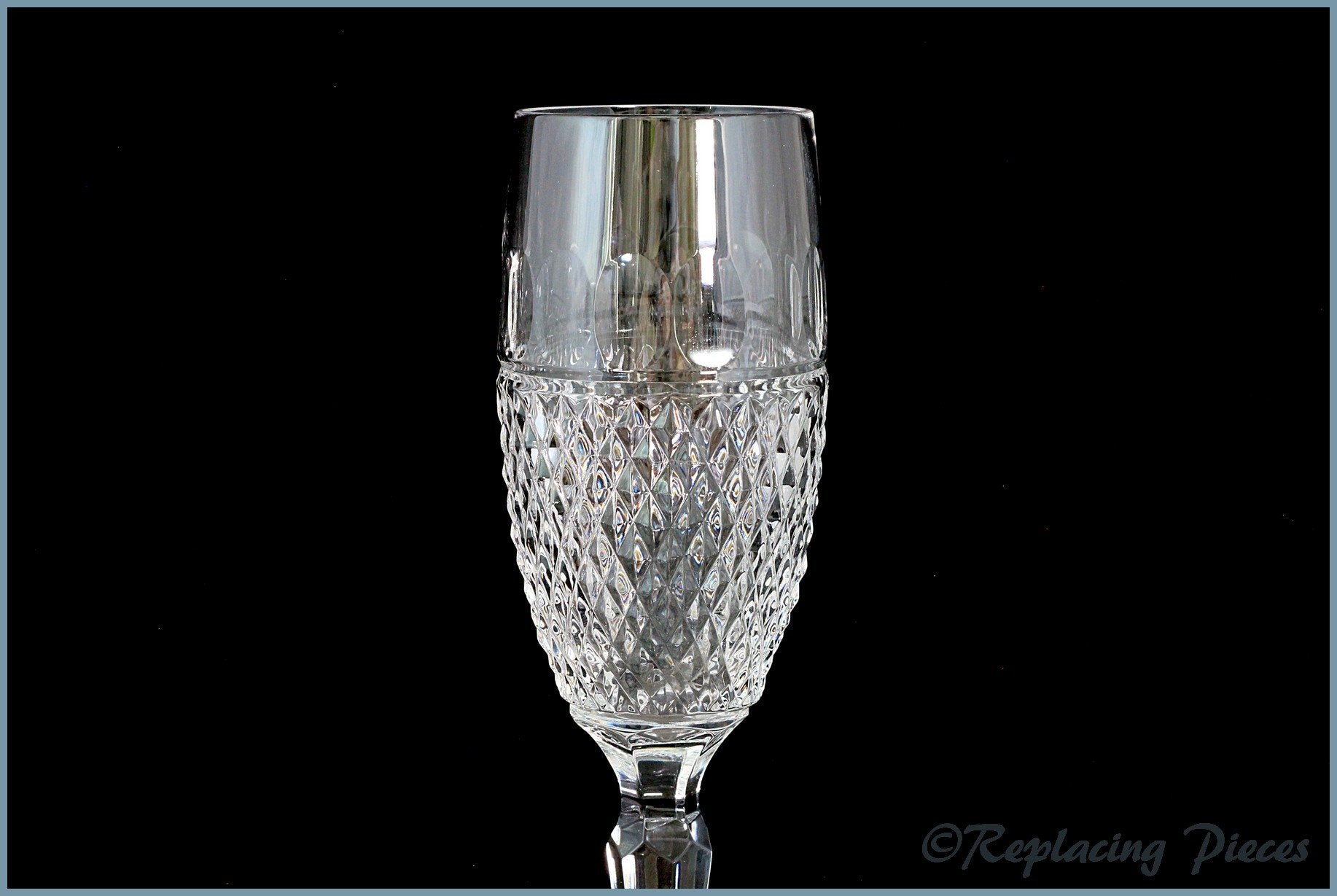(DU1) Dartington - Hall Collection - Pair Of Champagne Flutes