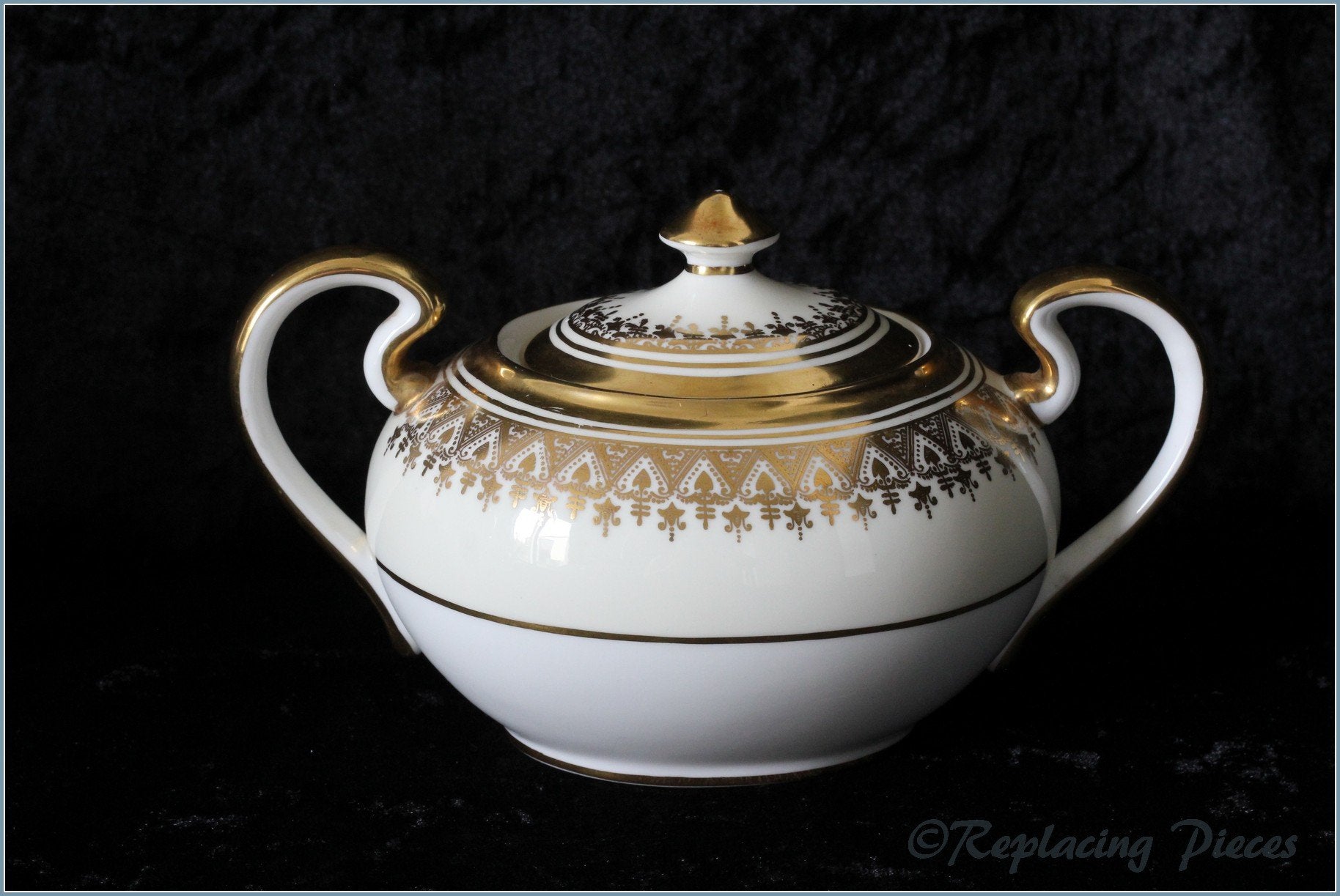 Aynsley - Champagne - Lidded Sugar Bowl