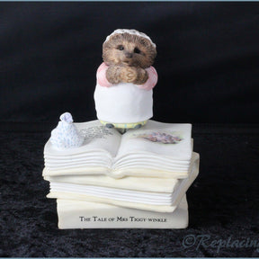 Border Fine Arts - Mrs Tiggywinkle - Musical Figurine
