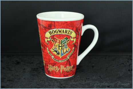 Churchill - Harry Potter - Mug (Hogwarts)