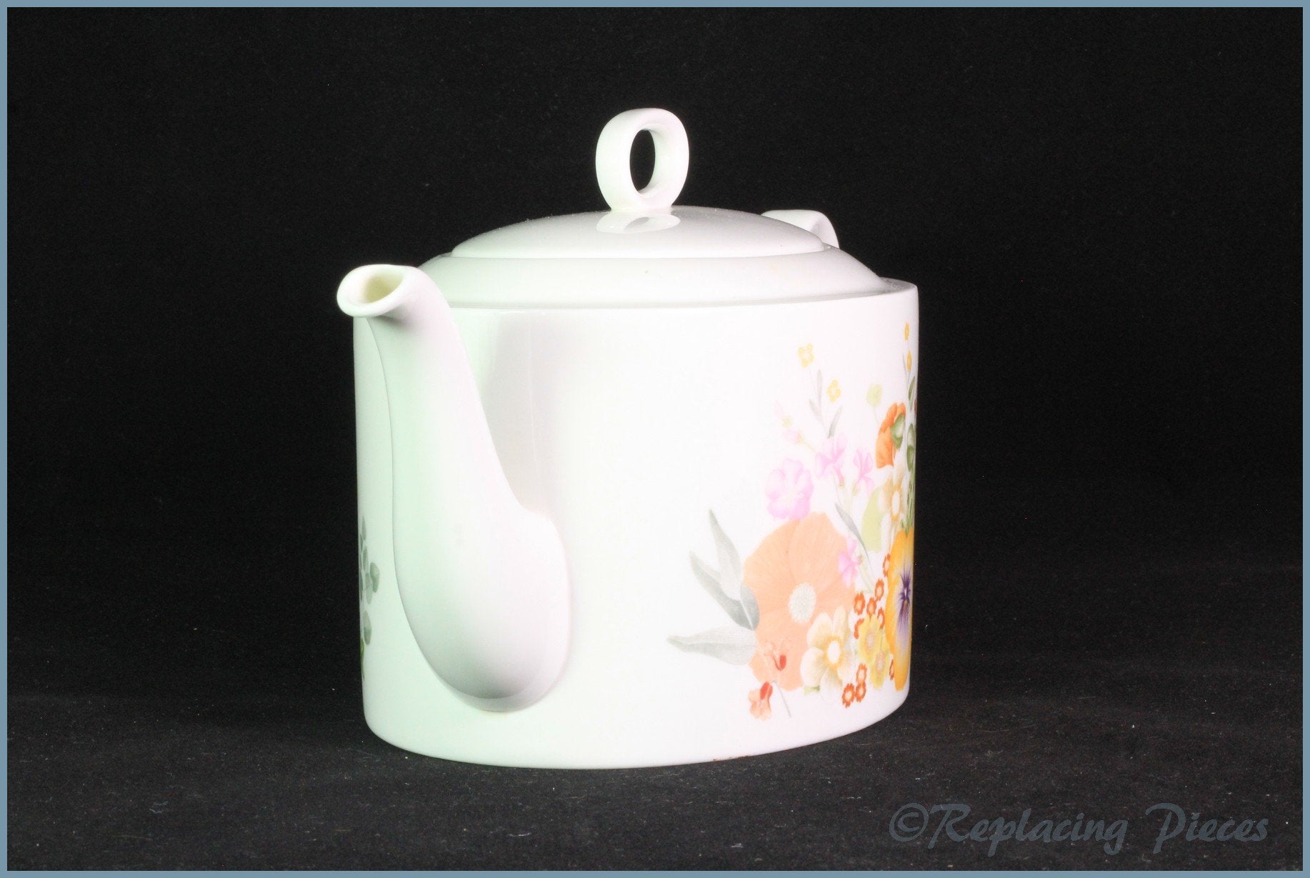 Wedgwood - Summer Bouquet - 2 Pint Teapot